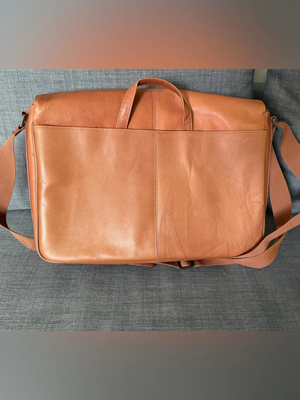 Kenneth Cole Reaction Leather Messenger Bag - Brown